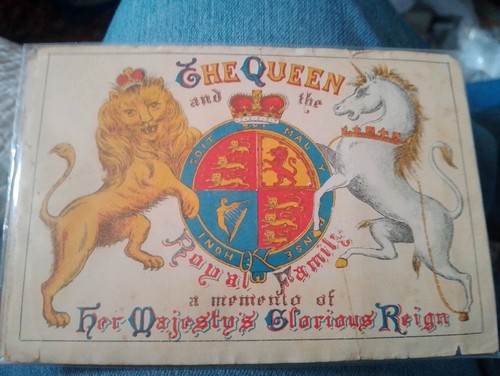 The queen royal family - queen,