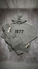 Essentials 1977 Dark Oatmeal