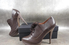 Pura Lopez Minerva 29 Brown