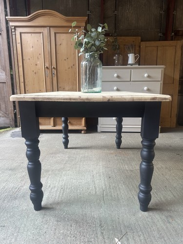Rustic farmhouse pine - rustic,