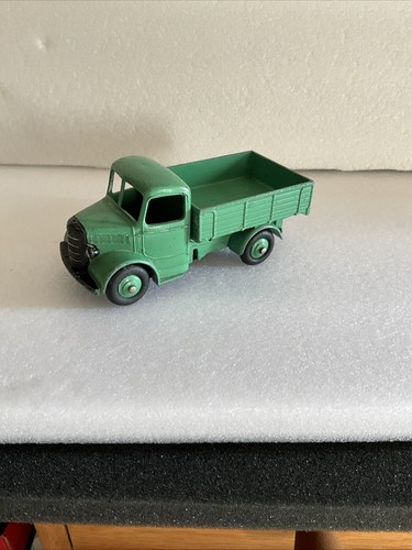 Dinky toys 411 bedford - bedford, truck