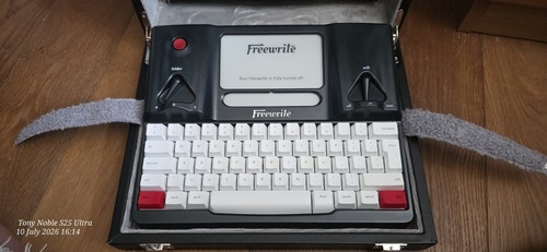 Freewrite astrohaus smart - freewrite,