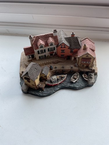 Danbury mint salters - danbury, quay.