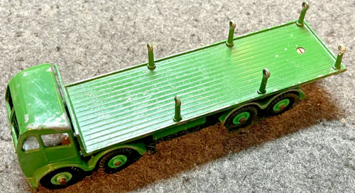 Vintage dinky supertoys - dinky, green