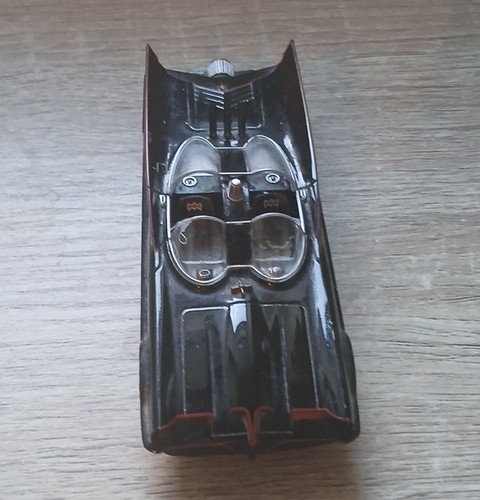 Batman 1966 batmobile diecast - batmobile,
