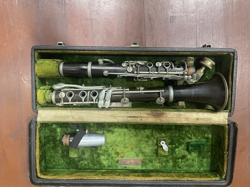 Vintage conn clarinet - vintage,