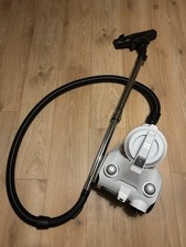 Vaccum cleaner