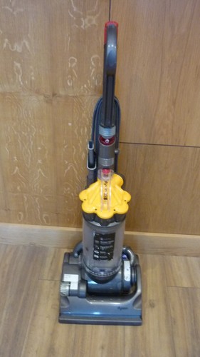 Dyson dc33 multifloor vacuum - dyson,