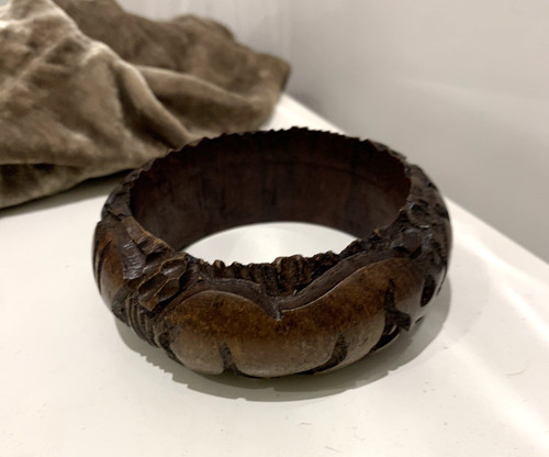 Vintage hand carved - hand,