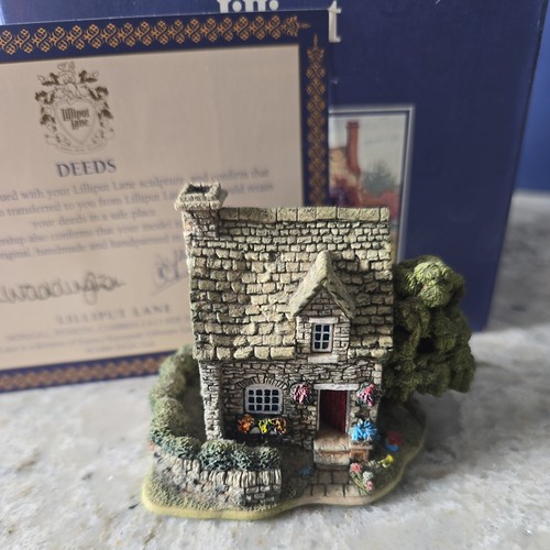 Lilliput lane fuchsia cottage - lilliput,