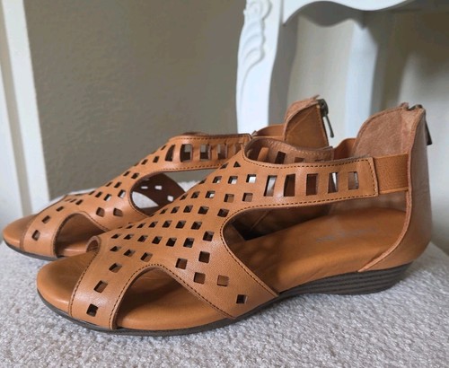 Size pavers sandals tan - pavers,