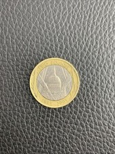 RARE £2 WITH MINTING ERRORS -