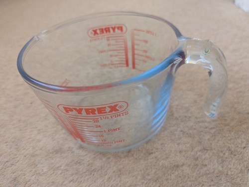 Pyrex glass measuring jug - pyrex,