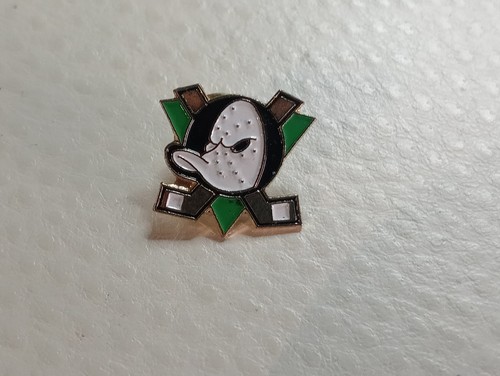 Mighty ducks pin - mighty,