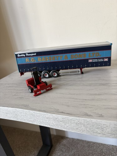 Scale diecast model from - scale,