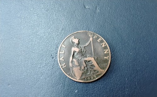 British one half - -penny, 1923