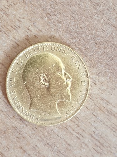 1907 gold sovereign coin - gold,
