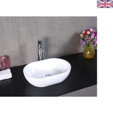 Chic Gloss White Countertop