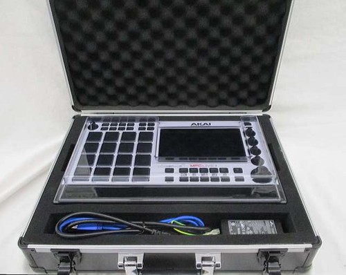 Akai mpc live standalone - akai,