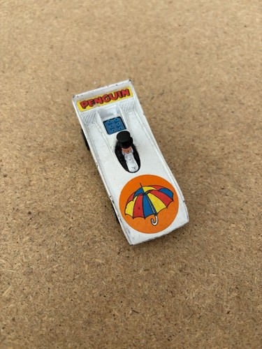 Corgi juniors penguinmobile - juniors,