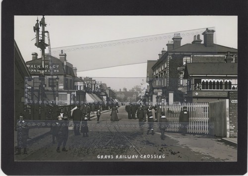 Grays railway crossing essex - grays, crossing,