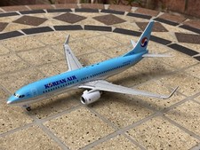 Gemini 200 Korean Air Boeing 737-800 HL7758 With Gears & Stand G2KAL033