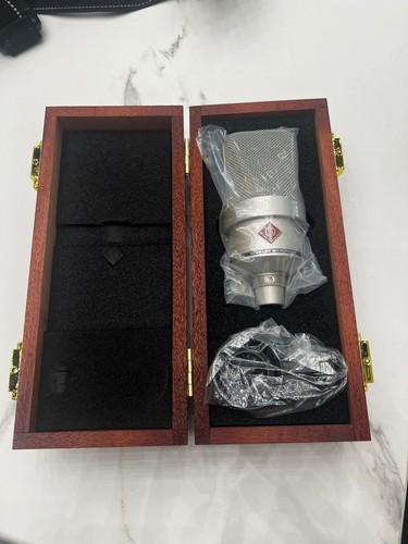 Neumann tlm 103 - 103, large