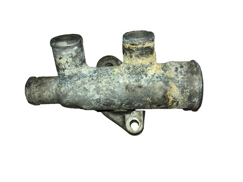 Distributor coolant hose