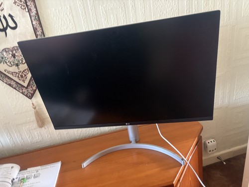 Genuine 32un650p w - 31.5", lg