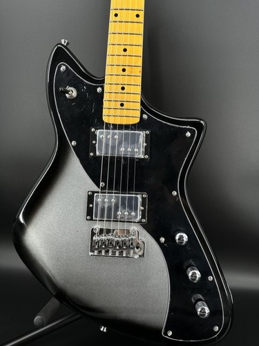 Black silver jazz master style - black,