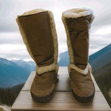 UGG Ladies Chestnut Sundance II Revival Tall Boots, Size UK  3.5, EU 36, US 5.