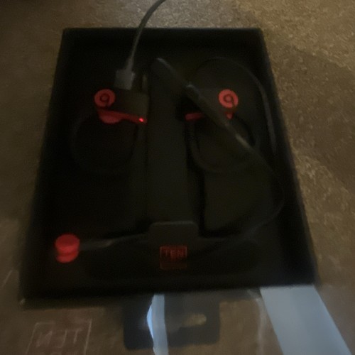 Beats dre powerbeats3 - by,
