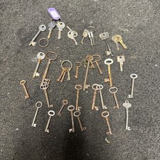 Job Lot Of Interesting Old Keys Small Hollow Barrel & Other Antique Vintage Keys