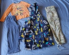 Boys Bundle T-Shirt Camo Kombats Trousers Star Wars Dressing Gown Robe Age 4-5
