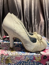 Irregular Choice Euro 40 Cream