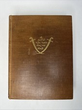 Seven Pillars of Wisdom by T.E Lawrence - Hard Back Book