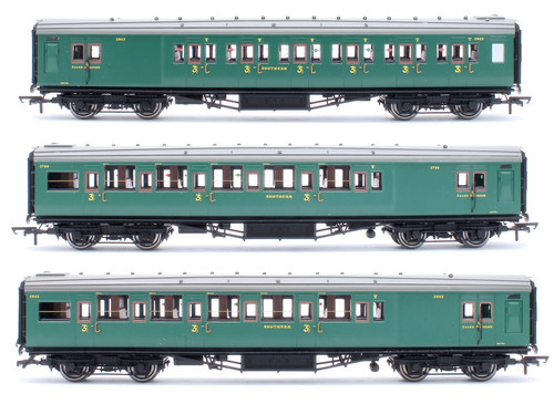 Hornby gauge rake of 3 - 'oo',