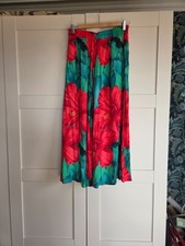 MODE pull on red & green