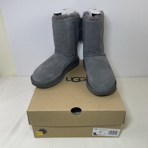New box ugg - box, bow