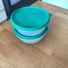 Tupperware 2 Round Storage