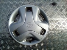 toyota yaris 14" wheel trim