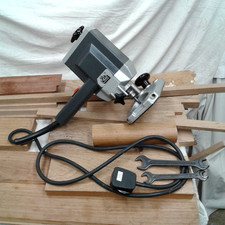 ELU trimmer router 240v, with