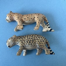 Hand Carved Wood Cheetah Leopard Figure pair  safari animals 