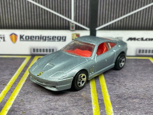 Hot wheels ferrari - hot,