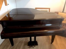 Small Baby Grand Piano Hopkinson  H 95 X. W 140 X L140 Centimetres