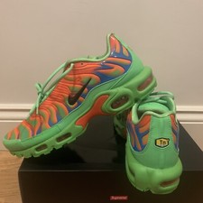 Air Max Plus TN x Supreme -