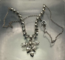 Vintage Czechoslovakia Mid 20th Century Art Deco Paste Leaf Drop Necklace