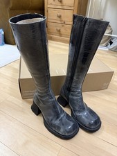 E8 by Miista Nadine Boots Dark