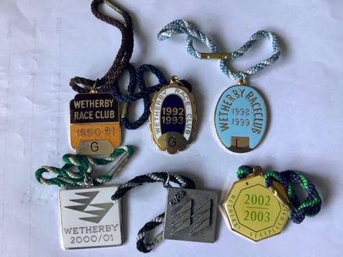 Horse racing members - members, enamel