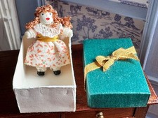 Dolls house miniature 1:12